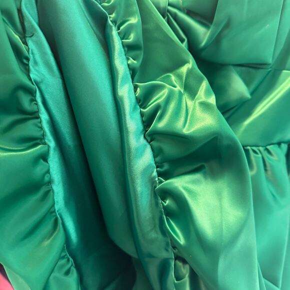 Mac Duggal 49616 Mini Green Christmas Bow Bubble Dress Size 6 NWT - Picture 7 of 9